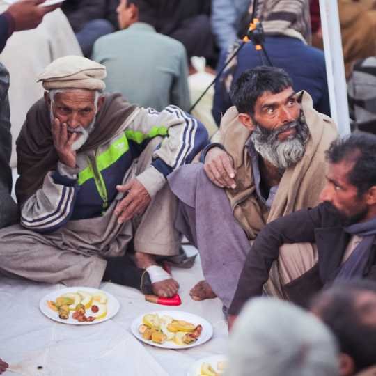Iftar meals for families in Kashmir